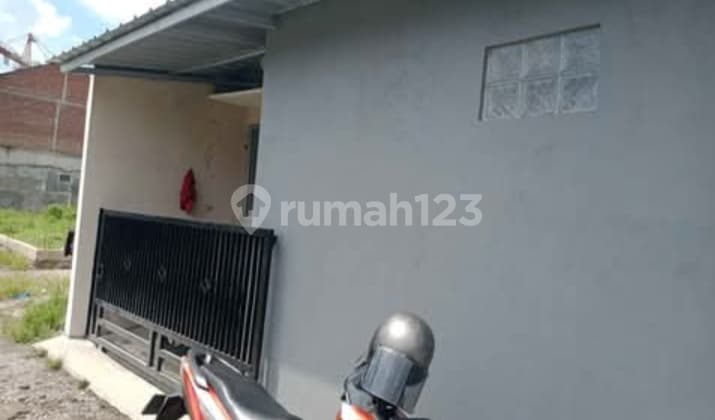 Di Jual / Sewa Rumah Siap Huni Belakang Bank Bca Kota Baru Parahyangan Bandung Barat