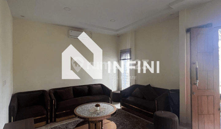 Rumah Modern 3 Lantai Cocok Untuk Keluarga Di Batam Centre