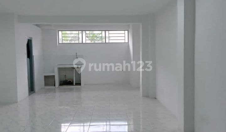 Ruko panjang 2 lt pusat bisnis dekat Pasar Pagi SHM