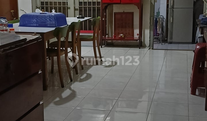 Dibawah NJOP Rumah Pinggir Jalan Dekat Pasar Senen Lebar 10M