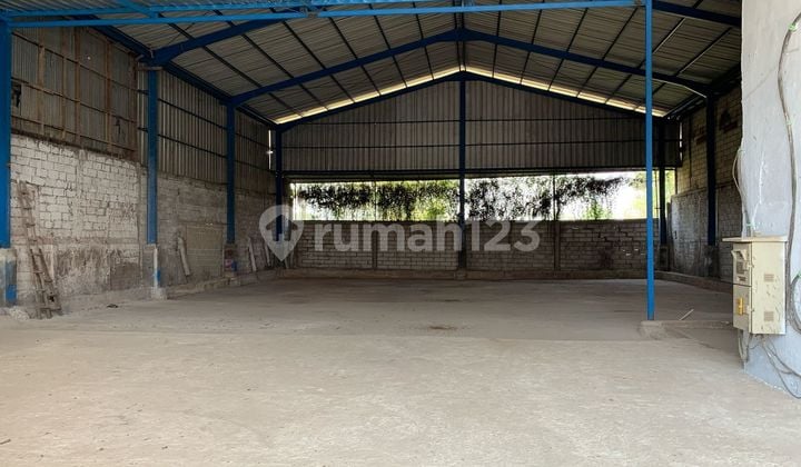 Gudang Bonus Ruko Akses Kontainer 49 Ft Area Gudang