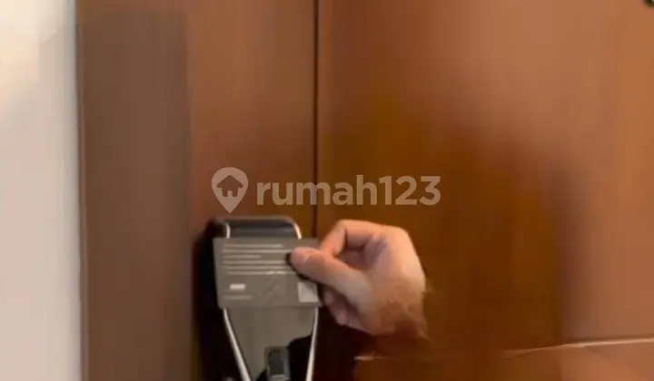 en: Springhill Kemayoran Apartment Near Toll, Strategic Location