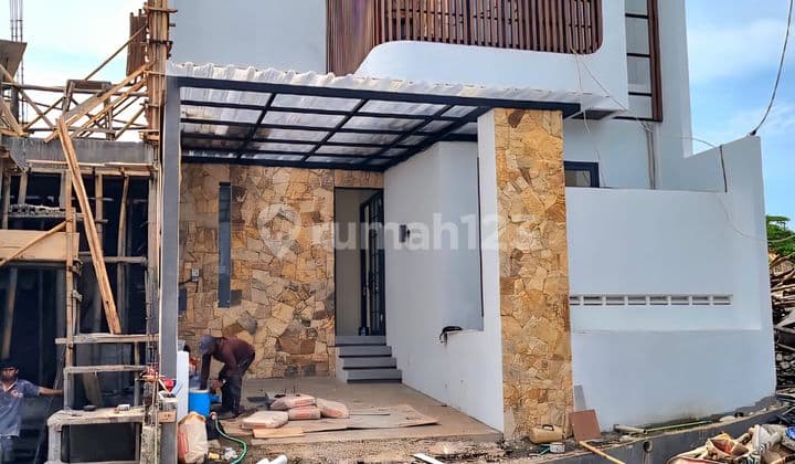 Villa 3Br Modern dengan View Laut di Nusa Dua