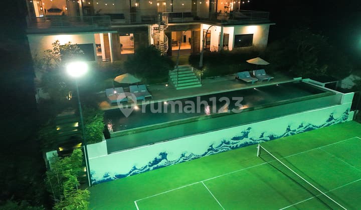Villa 6BR Luxury Modern dengan Lapangan Tennis dan Unblock Ocean View di Ungasan, Bali.