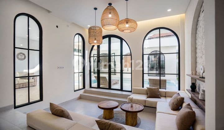 Villa 3BR Luxury Bohemian Style dengan View Ricefields di Canggu, Bali.