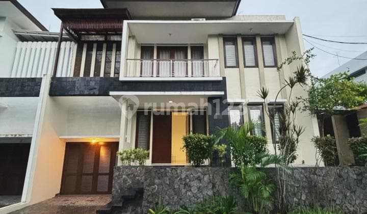 Rumah 4BR Modern Style di Kuta dekat Mall Bali Galleria