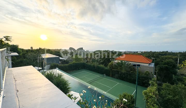 Villa 6BR Luxury Modern dengan Lapangan Tennis dan Unblock Ocean View di Ungasan, Bali.