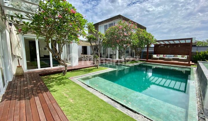 Villa 3Br Modern In Umalas Near Berawa
