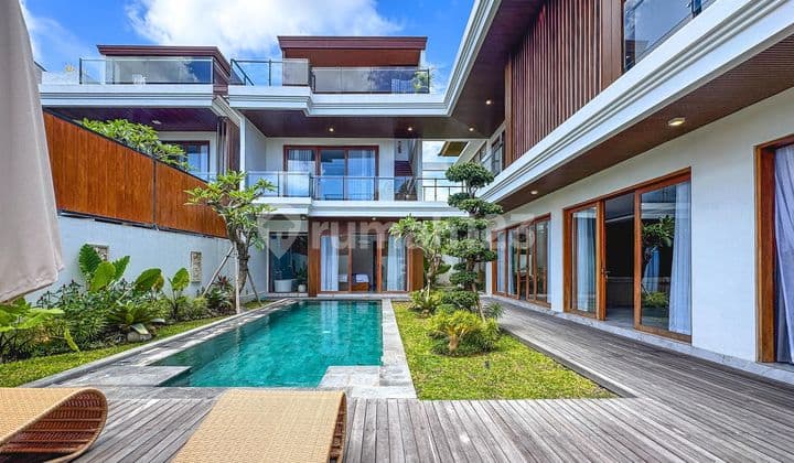 Villa 4Br Modern Tropical Nusa Dua