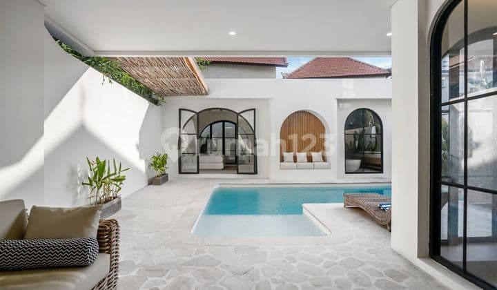 Villa 3BR Luxury Bohemian Style dengan View Ricefields di Canggu, Bali.