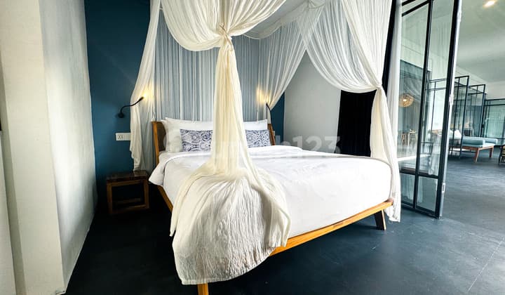 Villa 6BR Luxury Modern dengan Lapangan Tennis dan Unblock Ocean View di Ungasan, Bali.