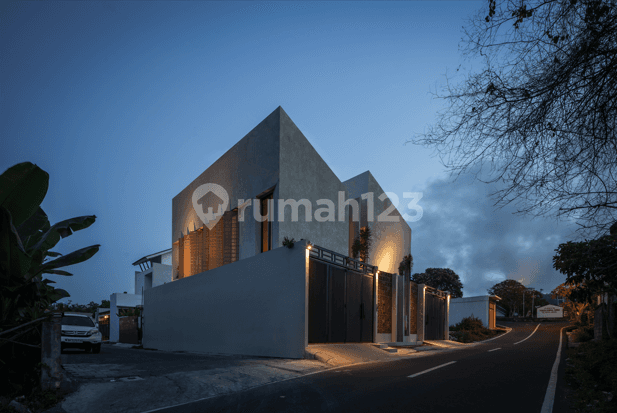 Villa 2BR Minimalist Modern Furnished Nusa Dua