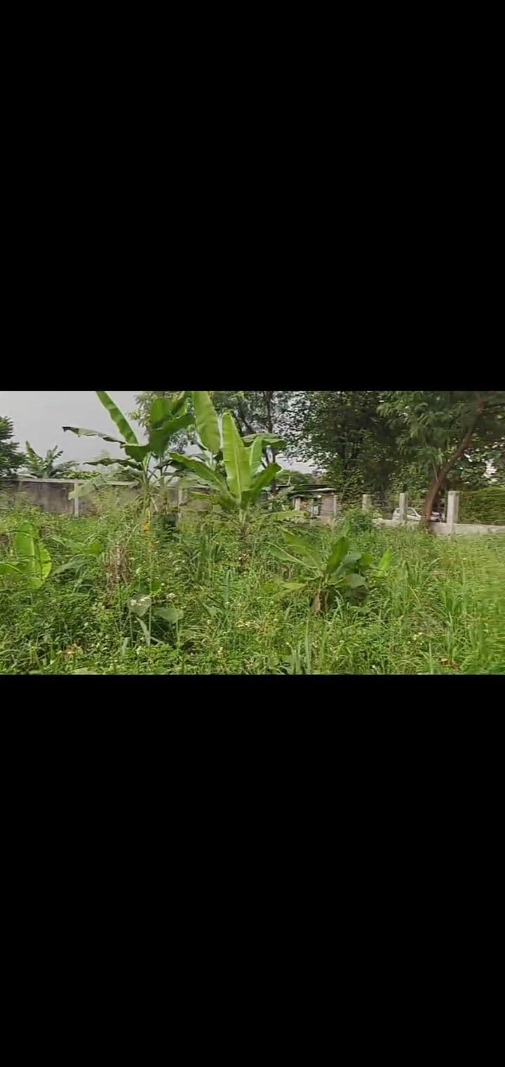 Lahan Posisi Hoek, Sangat Strategis Untuk Bisnis Maupun Hunian Pribadi