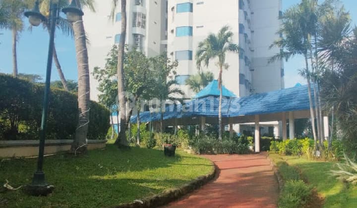 Apartemen Mewah 3+1Br Menara Marina Condominium Pantai Mutiara