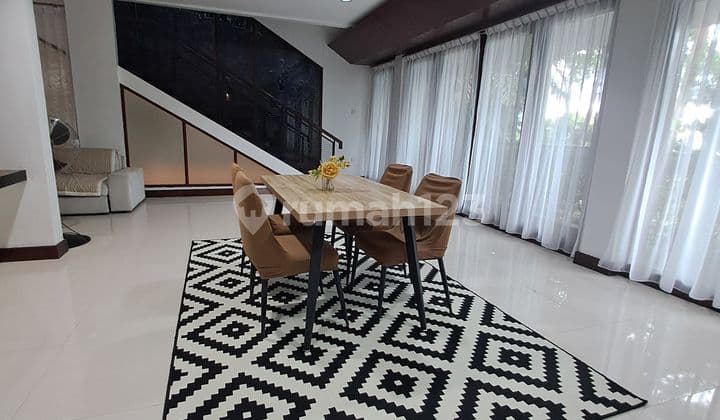 Disewakan Rumah Mewah Kondisi Sangat Bagus & Terawat 4 Kamar Tidur Fully Furnish Di Villa Panbil