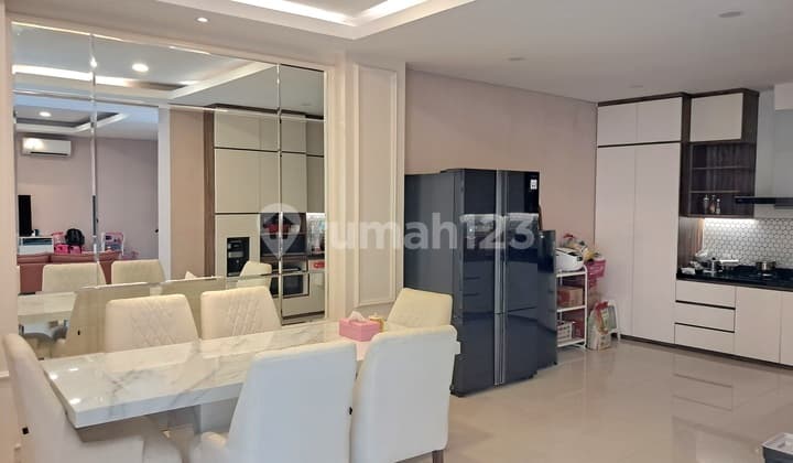 Rumah Serenade Lake, Gading Serpong. Lokasi Strategis dengan Akses Toll. Dekat dengan Sekolahan.rumah Bagus dan Asrin Furnish. Uk Rumah 144M2. Harga 3,2 Milyar Nego