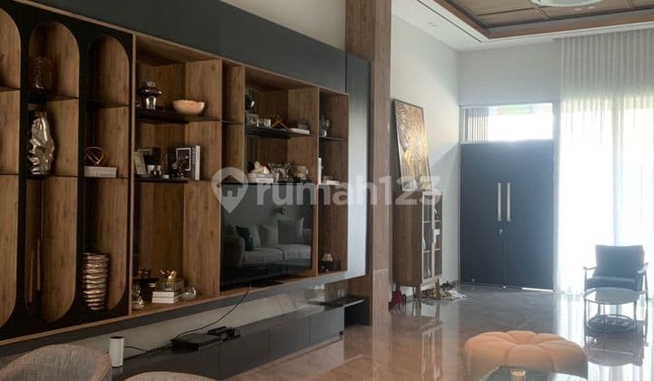 Rumah Pantai Bukit Villa, Lokasi Prime Dan Deket Dengan Toll Pik 2. Rumah Mewah Dan Furnish Mewah. Harga 14 Milyar Nett