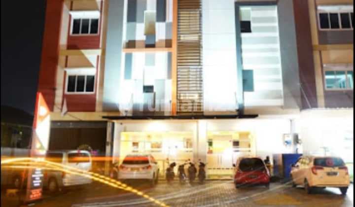 Hotel Central Front One Inn, Di Jl Husein Sastranegara, Rawabokor, Dekat Bandara Soetta. Hotel Budget ( Sekelas Bintang 1)franchise Dengan Azana Hotel Managementluas Tanah +/- 450 M² Include Parkiran. Bangunan 4 Lt, Kondisi Bagus, Luas Bangunan +/- 820m².