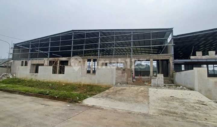 Pabrik Di Lippo Cikarang 3800m2. Bangunan 3100m2. Lokasi Prime Dan Deket Dengan Akses Toll Lahan Parkir Besar