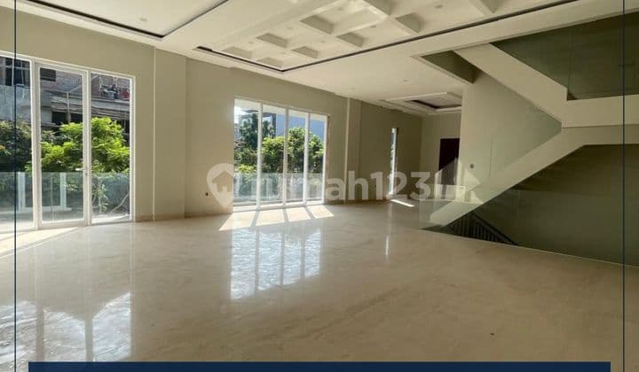 For Sale New 3.5-Story Serenade House in PIK