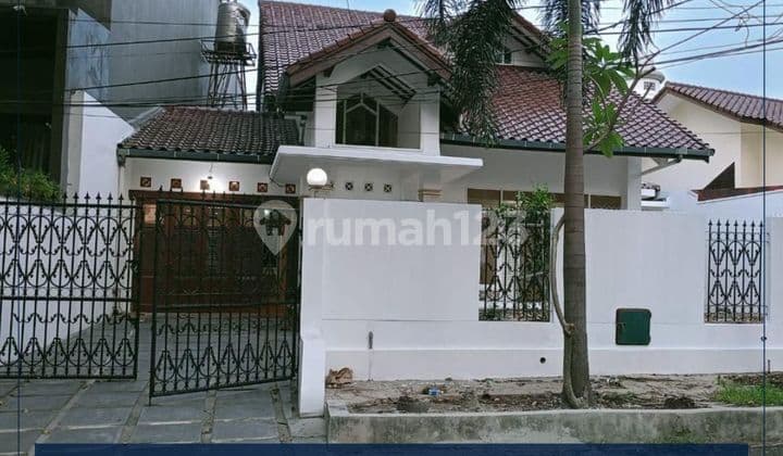 Dijual Cepat Rumah Bagus Siap Huni di Kebayoran Baru