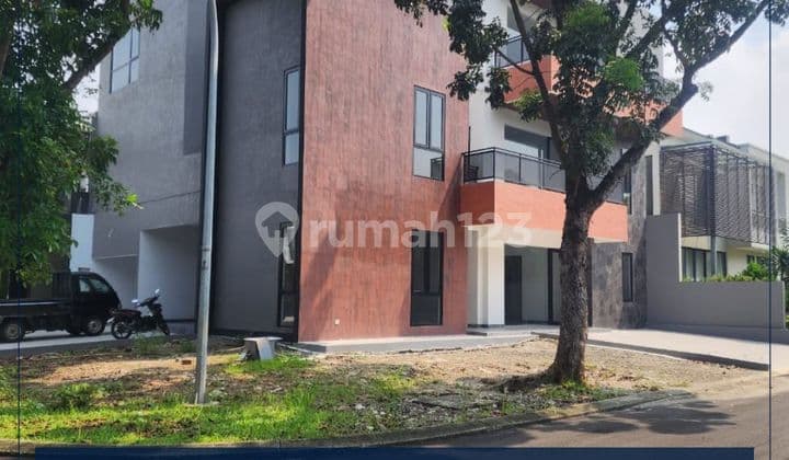 For Sale Fast New Luxury House Hook Position in Alam Sutera