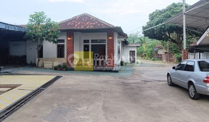 Tempat Usaha Dekat Branti