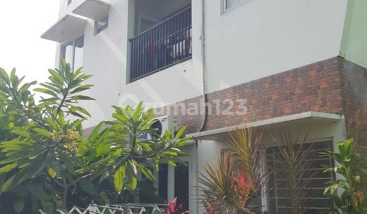 Rumah Di Parigi Baru Tangerang Selatan