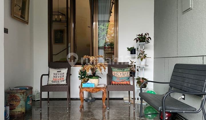 RUMAH BAGUS DI NUSA LOKA BSD (HOOK)