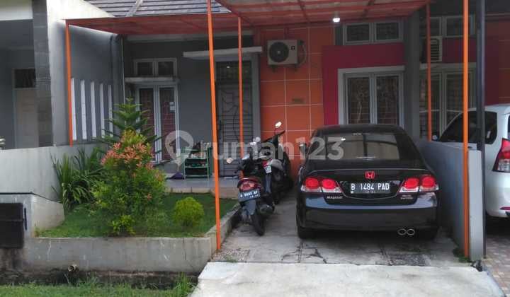 For Sale: Strategic 1-Story House in Pancoran Mas Housing, Depok.