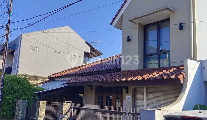 Rumah 2 Lantai Pinggir Jalan Siap Huni Di Pasar Minggu, Jaksel