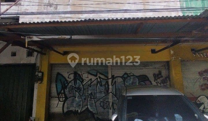 Ruko 2,5 Lantai Nol Jalan Raya Manyar Siap Pakai