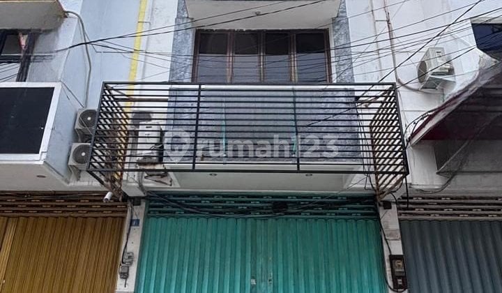 Ruko 3 Lantai Nol Jalan Raya Klampis Jaya Siap Pakai - Surabaya Timur