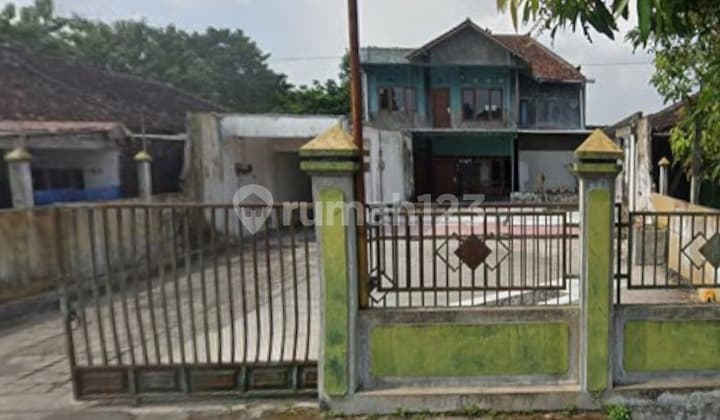 Tanah SHM 1.585 M2 Bonus Rumah di Prambanan Klaten