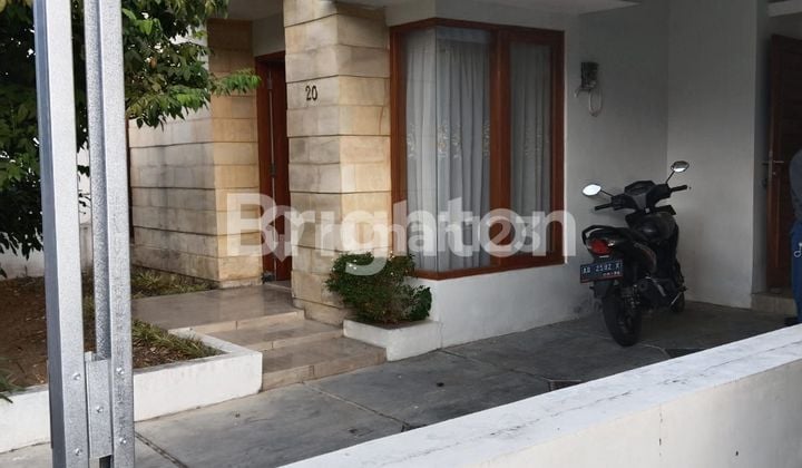 Rumah Modern di Perumahan Eksklusif Dekat Exit Tol Jogja