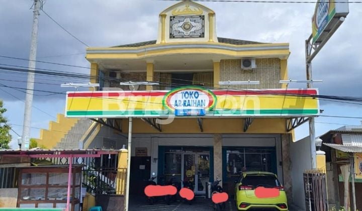 KOST EKSKLUSIF PINGGIR JALAN UTAMA MENUJU KAMPUS UAD 4