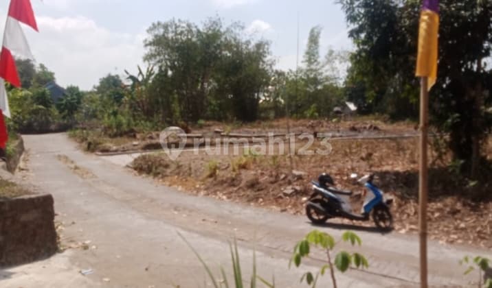 For Sale Strategic Land Plot Near UII Campus, Kaliurang Road – Promising Investment!
