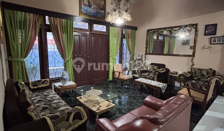 Rumah 2 Lantai + Tempat Usaha Denokan Maguwoharjo