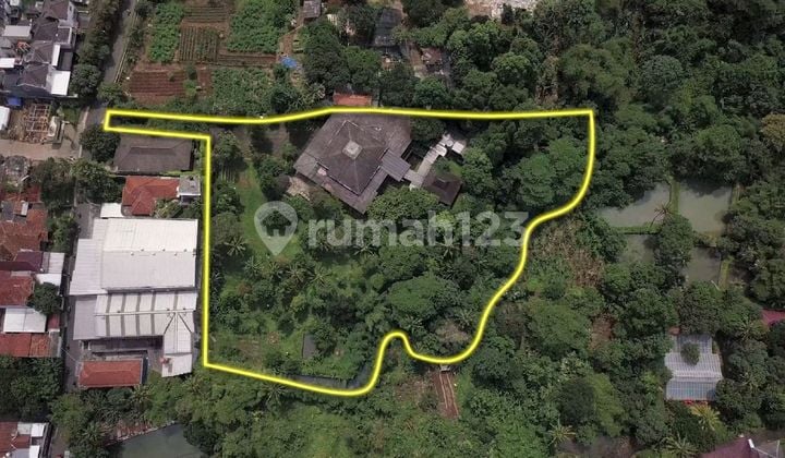 Dijual Rumah yang Memiliki Bangunan dan Lahan yang Luas dan Cocok untuk Komersil di Wilayah Jagakarsa Jakarta Selatan