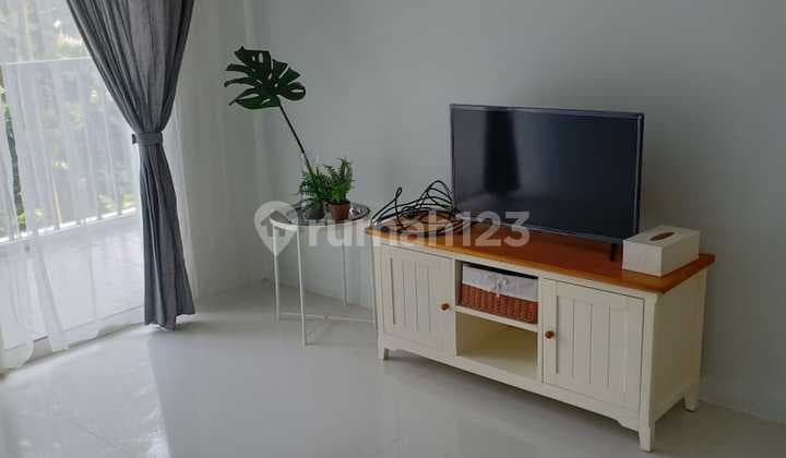 Dijual Apartement Lantai 1 Full Furnish Dengan 2 Kamar Tidur Di Lokasi Deplu Raya Pesanggrahan Jakarta Selatan