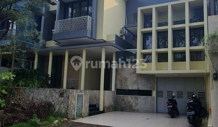 For Sale Modern Minimalist House in Kebayoran Symphoni Bintaro Sector 7 South Tangerang