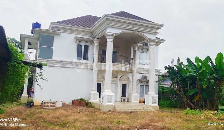 Dijual Rumah Mewah.dengan Halaman Luas Di Lokasi Pondok Aren Tangerang Selatan