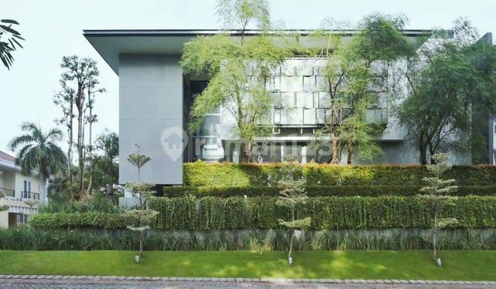Rumah pakuwon indah selangkah ke pakuwon mol dekat gwalk pusat makanan loop graha
