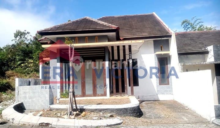 Dijual Rumah Tenang dan Sejuk, One Gate System, Modern Minimalis