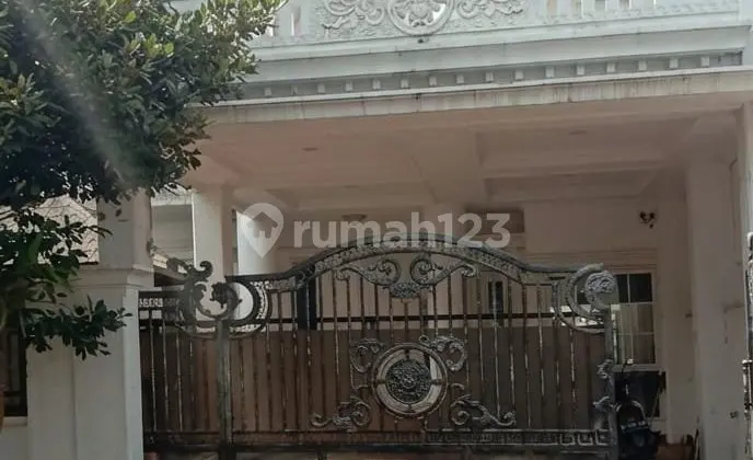 Cozy Home & Strategic Location at Royal Residence, East Jakarta