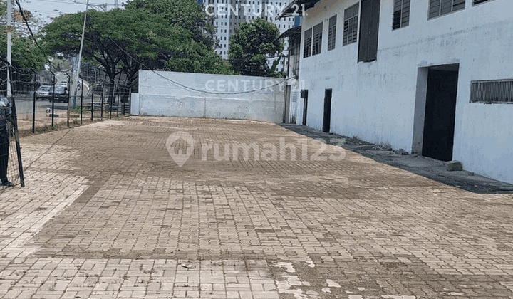 2-Storey Warehouse Strategic Location on West Jakarta Ring Road