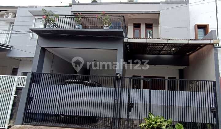 Pd Bambu Duren Sawit Rumah Bagus 2 Lt Bebas Banjir Akses Lebar S658