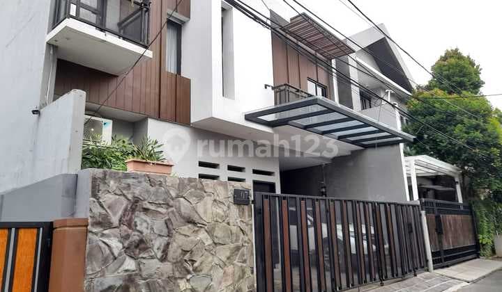 Rawamangun Jakarta Timur Rumah 2 Lt Baru Renovasi Siap Huni S647