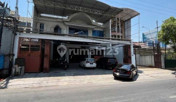 Rumah Tinggal Cantik Poollokasi Gubeng Surabaya