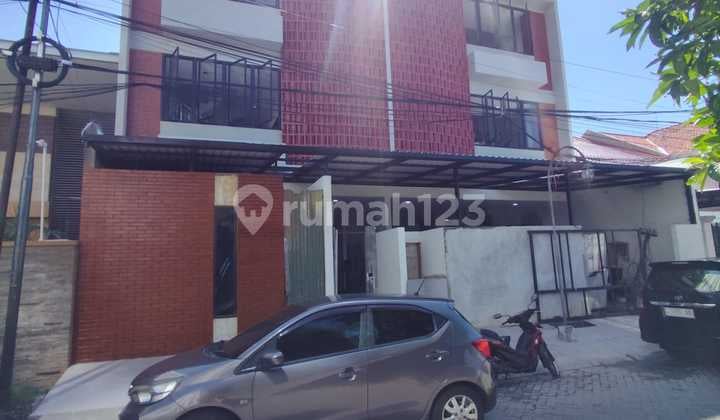Brand New, 2Unit Kost Exclusive, Furnished**Lokasi Manyar, Selangkah ke Raya Kertajaya Sby